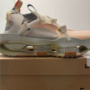 Nike ISPA Road Warrior Sneakers